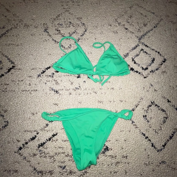 PacSun Sardina Scrunch Bralette Bikini - Picture 5 of 5